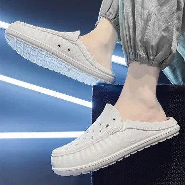 HIP HAVEN RAINY SLIPPERS